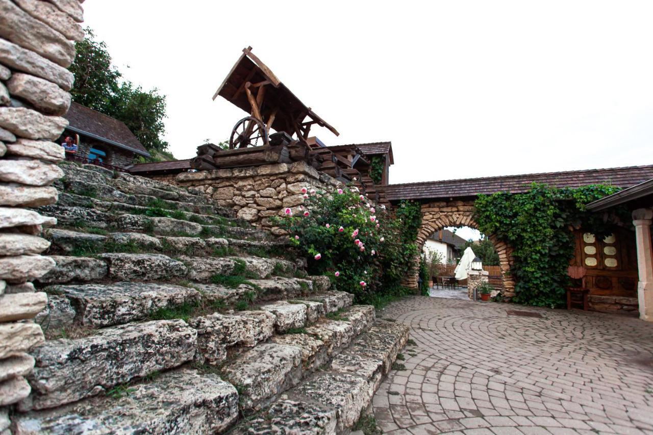 Vila Etnica Trebujeni 外观 照片